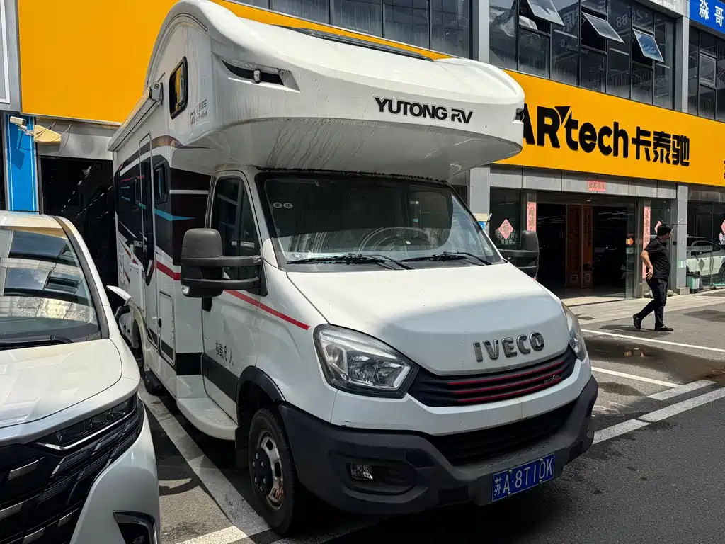 IVECO Ousheng — миниатюра 3