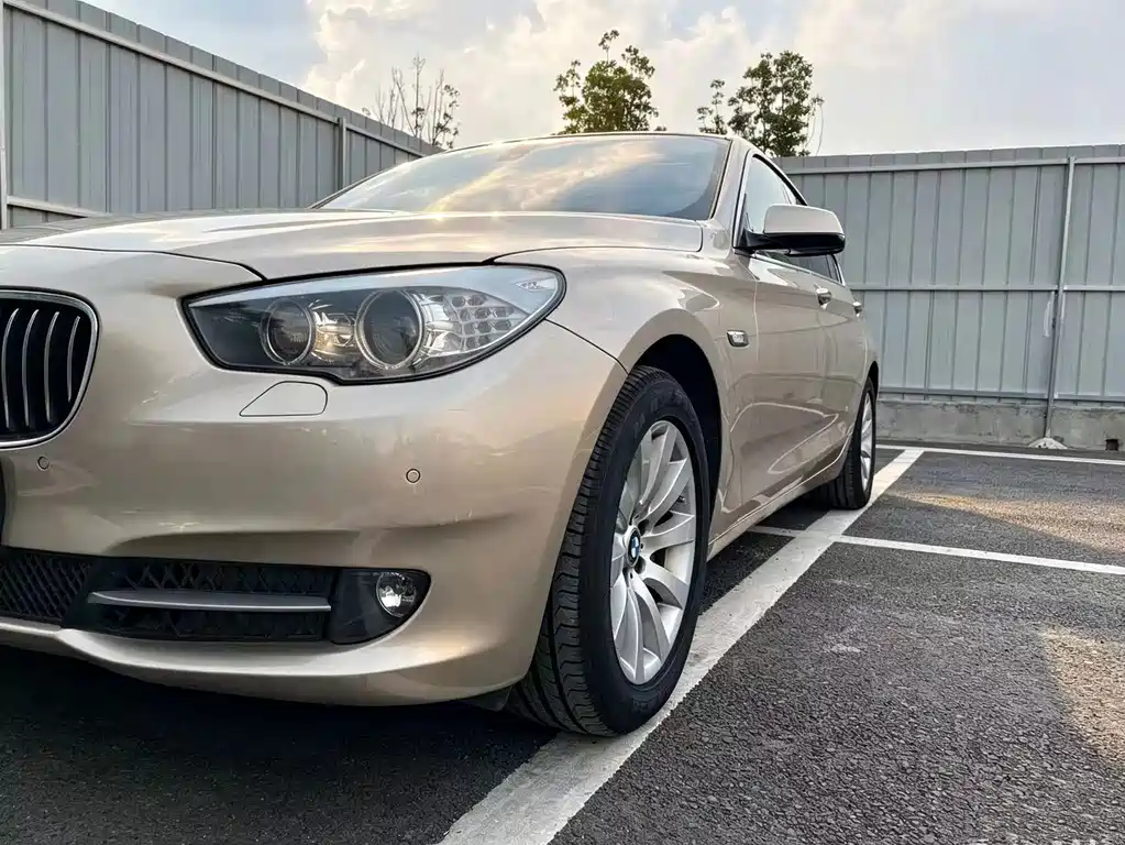 BMW 5 Series GT — миниатюра 7