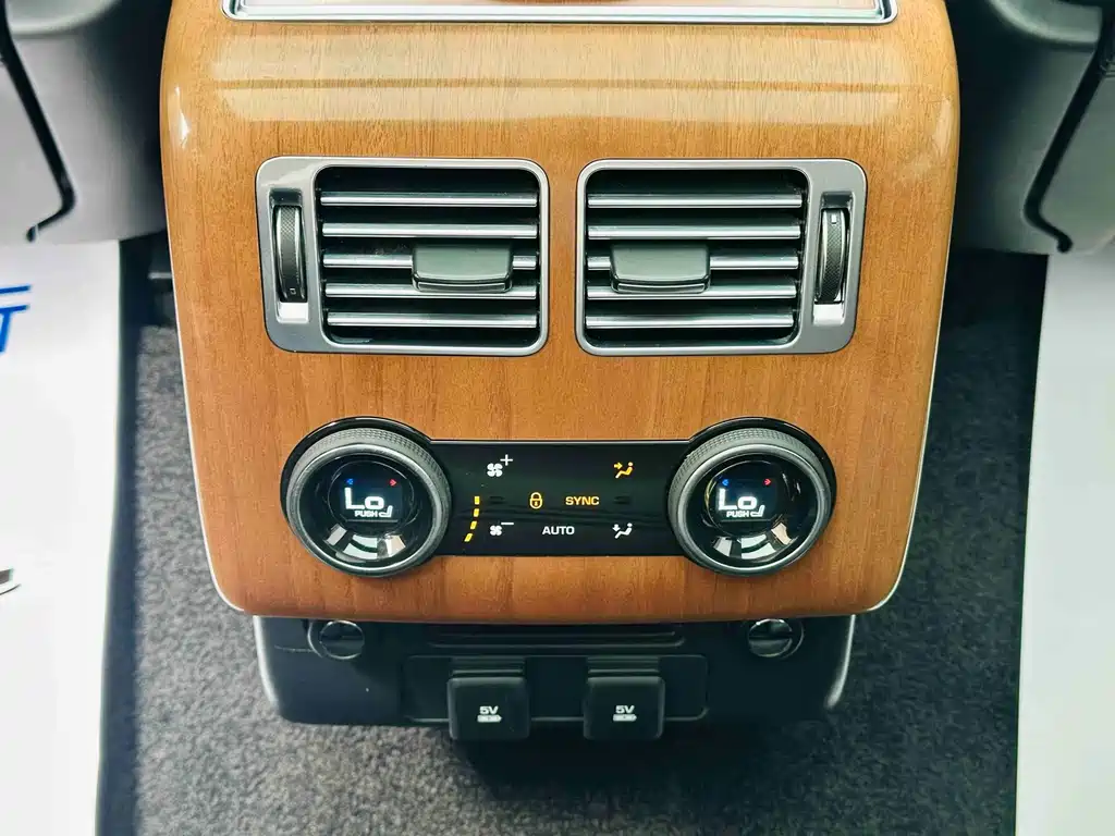 Land Rover Range Rover — миниатюра 14
