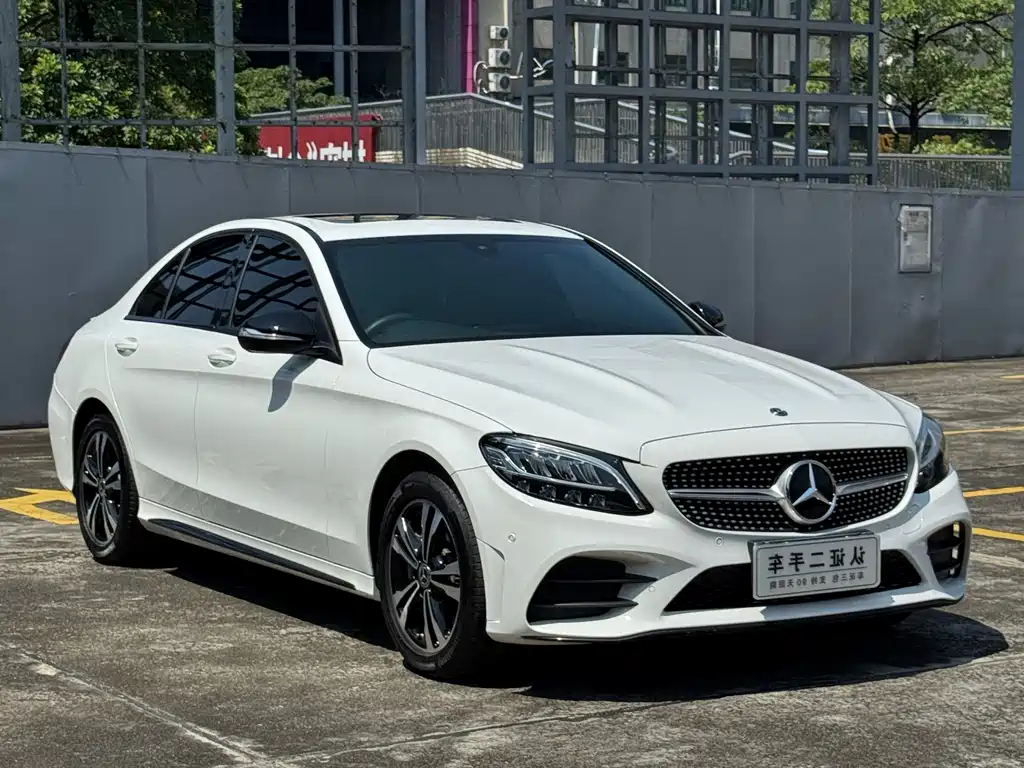 Mercedes-Benz C-Class — миниатюра 3