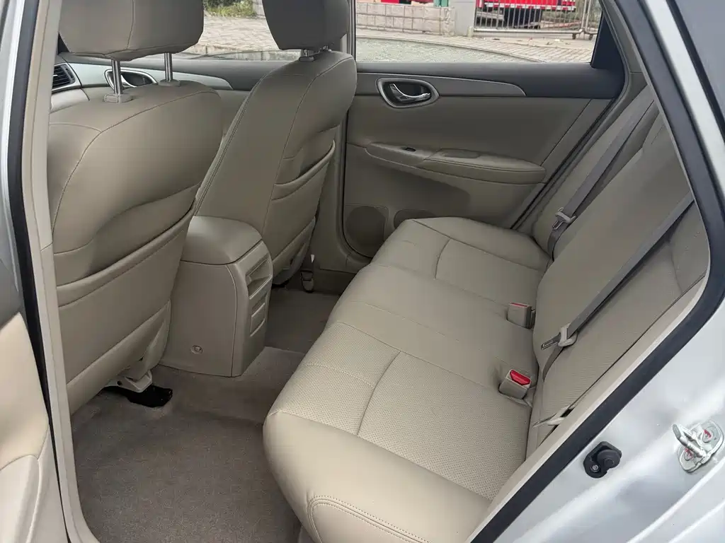 Nissan Sylphy — миниатюра 10