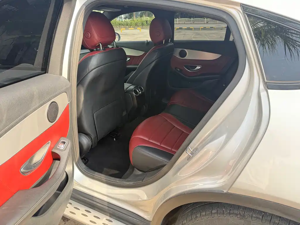 Mercedes-Benz GLC 2018 GLC 200 4MATIC SUV