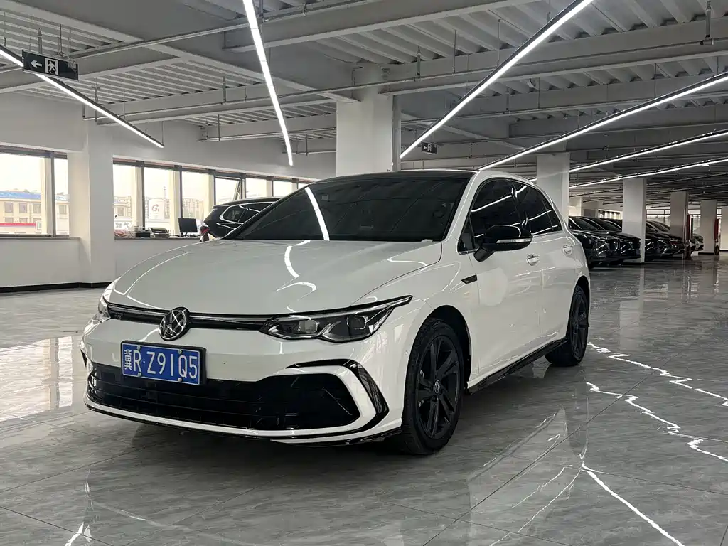 Купить Volkswagen Golf