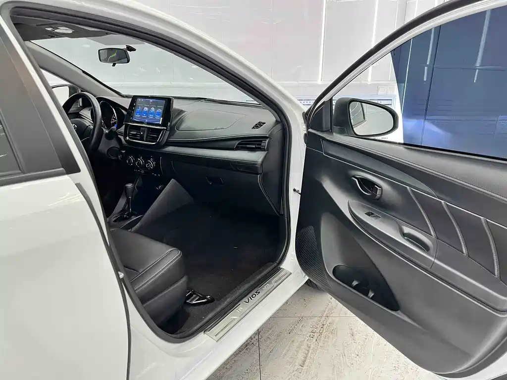 TOYOTA VIOS