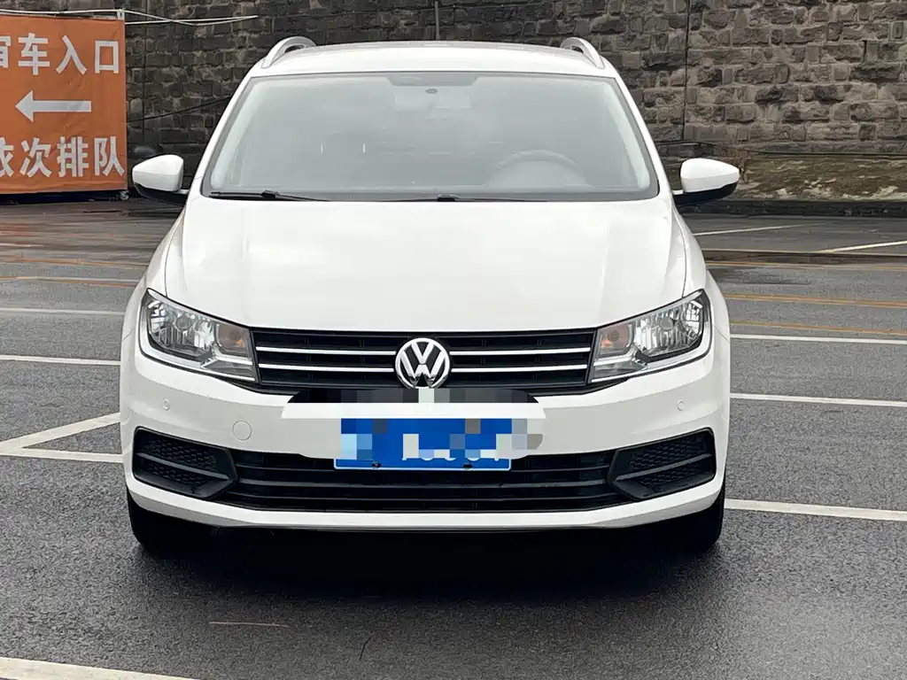 Volkswagen Santana — миниатюра 3