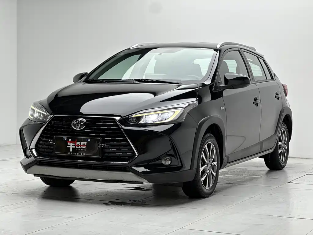 Купить Toyota Yaris L
