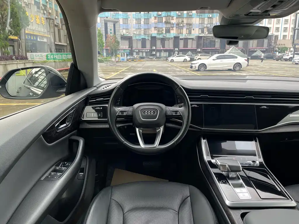 Audi Q8 — миниатюра 5