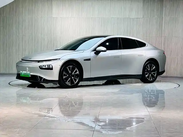 2022 Xpeng P7
