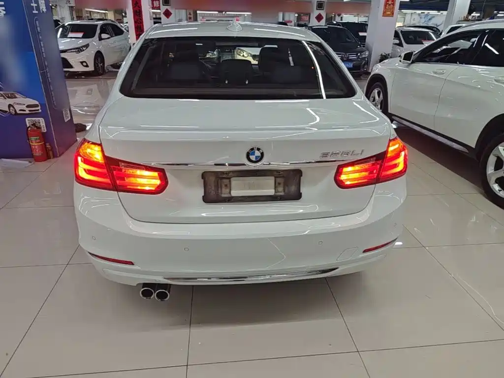 BMW 3 Series — миниатюра 6