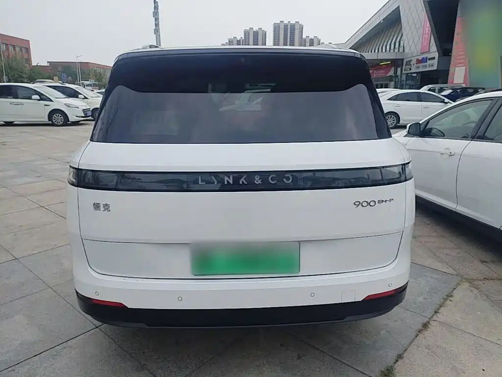 Lynk & Co 900 2025 1.5T Ultra 6 мест