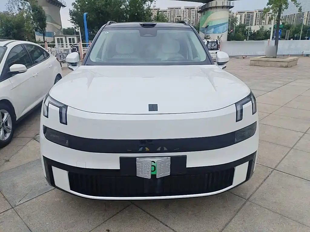Lynk & Co 900 2025 1.5T Ultra 6 мест
