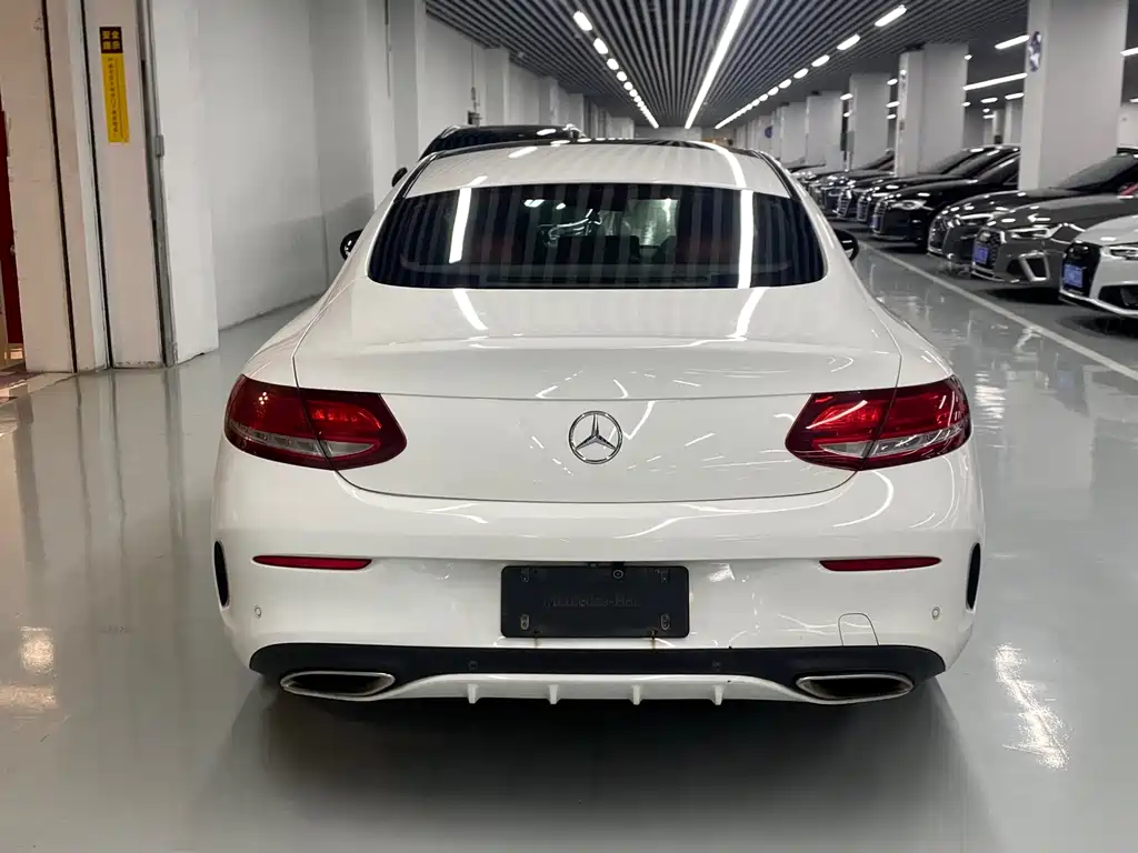 Mercedes-Benz C-Class (Import) — миниатюра 12