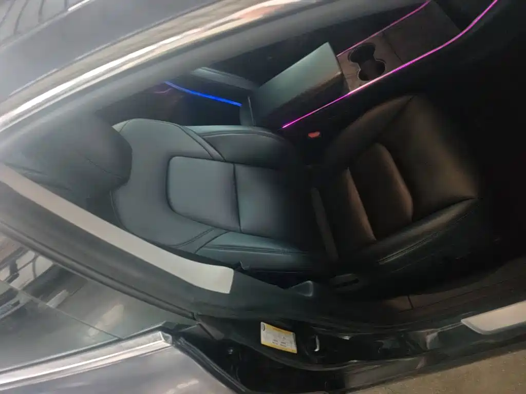 Tesla Model 3 — миниатюра 25