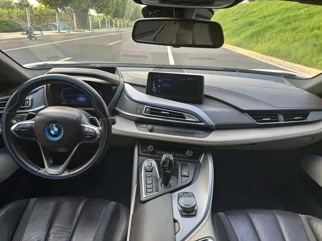 BMW i8 — миниатюра 5