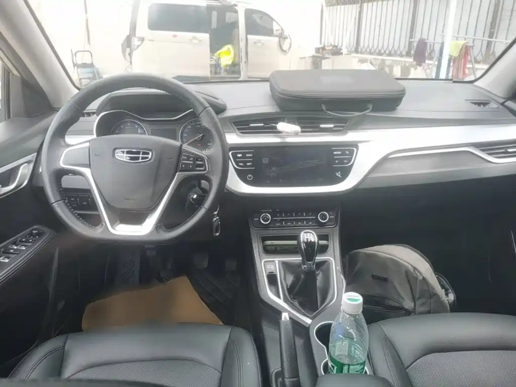 Geely Vision — миниатюра 10