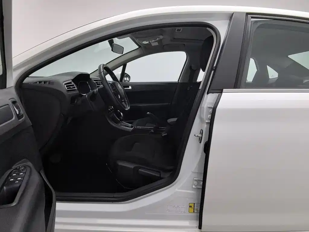 Citroen C4 — миниатюра 10