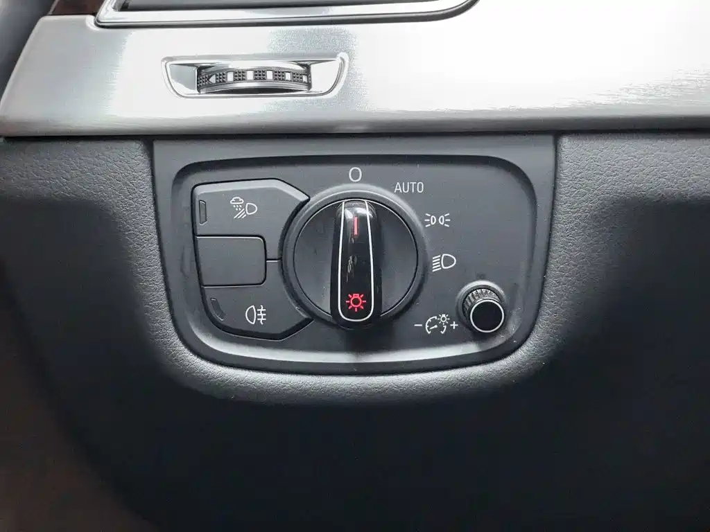 Audi A8 — миниатюра 21