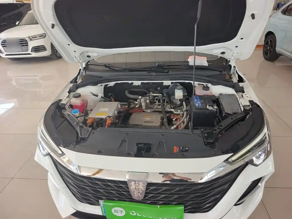Roewe i6 MAX New Energy — миниатюра 20