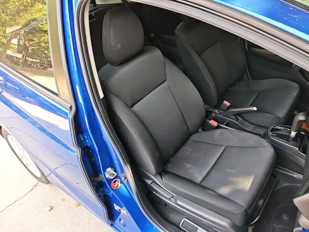 Honda Fit — миниатюра 25