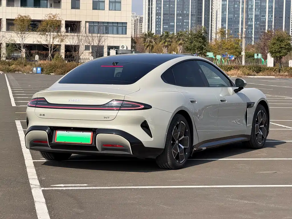 XIAOMI CAR XIAOMI SU7