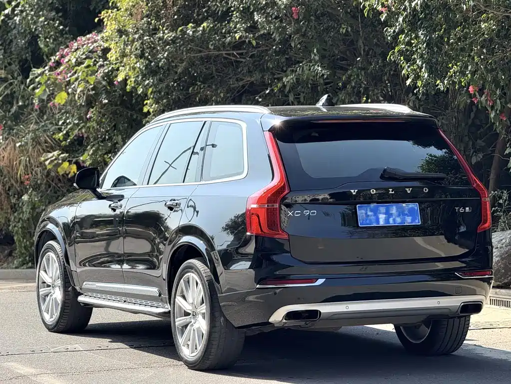 Volvo XC90 2019 T6 7 мест V