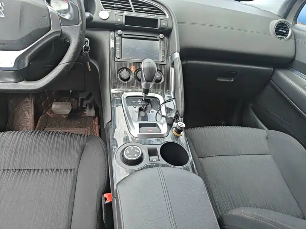 Peugeot 3008 — миниатюра 14