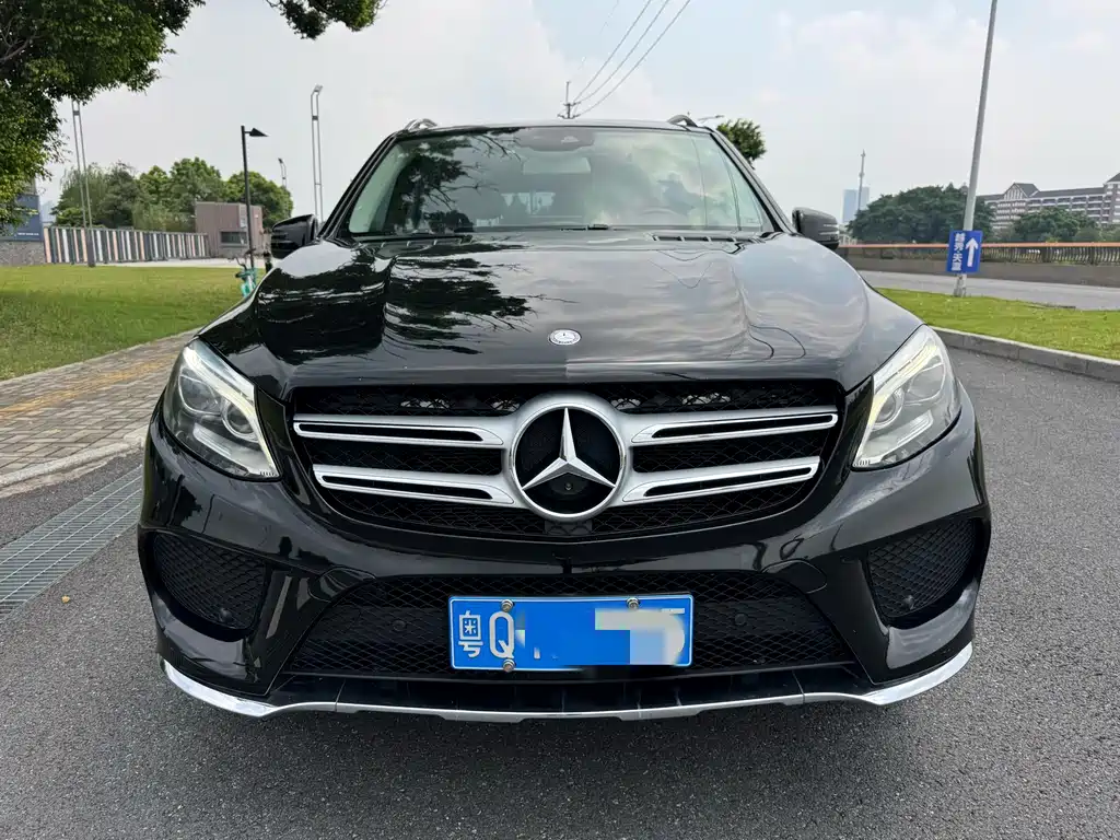 Mercedes-Benz GLE (Import) — миниатюра 2