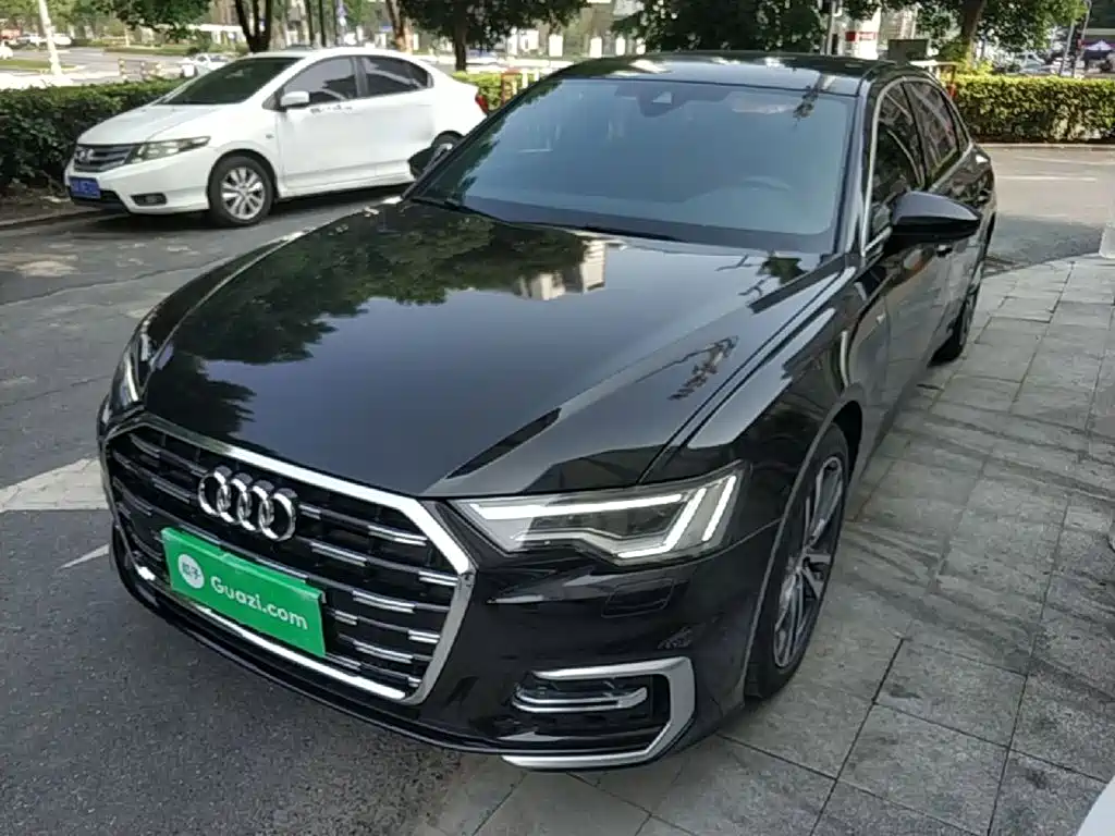 Audi A6L 2023 40 TFSI Luxury