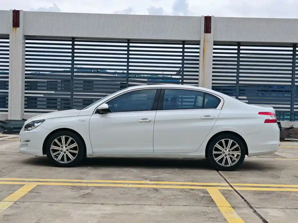 Peugeot 408 — миниатюра 4