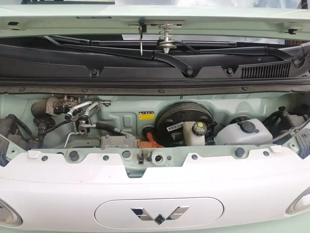 Wuling MINIEV — миниатюра 20