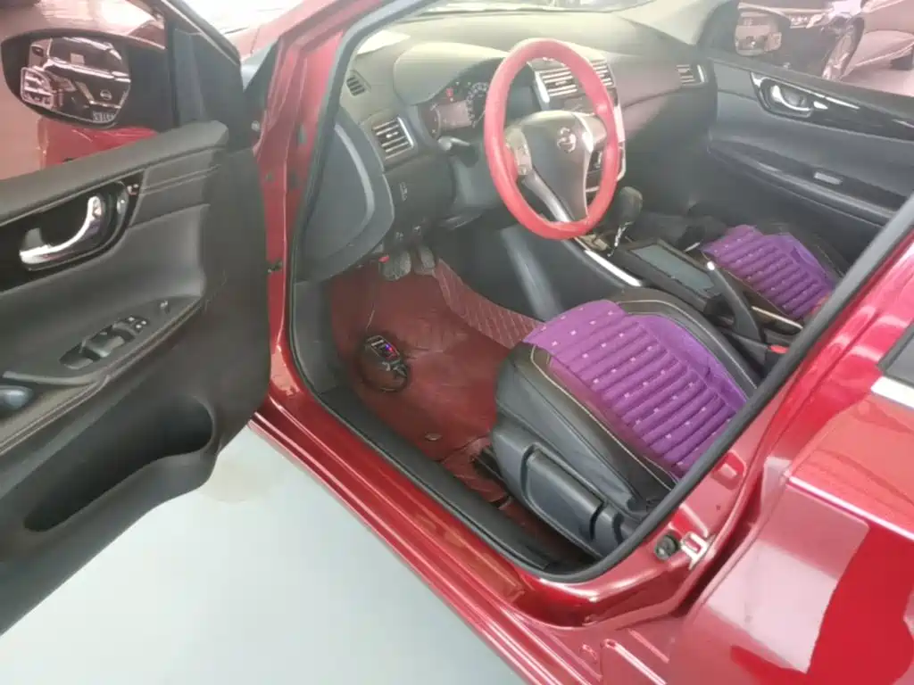 Nissan Tiida — миниатюра 16
