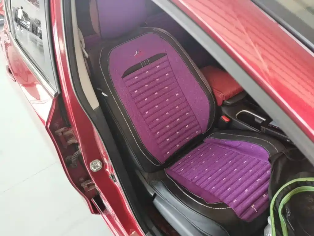 Nissan Tiida — миниатюра 25