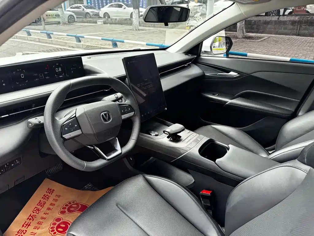 Changan Eado — миниатюра 7