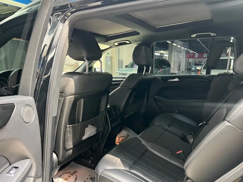 Mercedes-Benz GLS — миниатюра 5