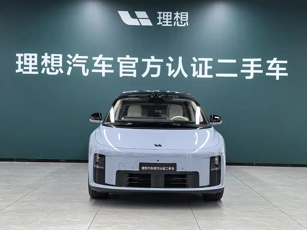 Li Auto i8 2025 Standard