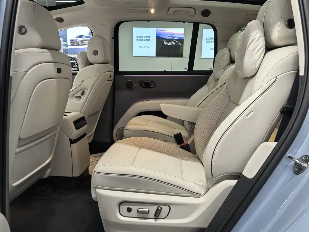 Li Auto i8 2025 Standard