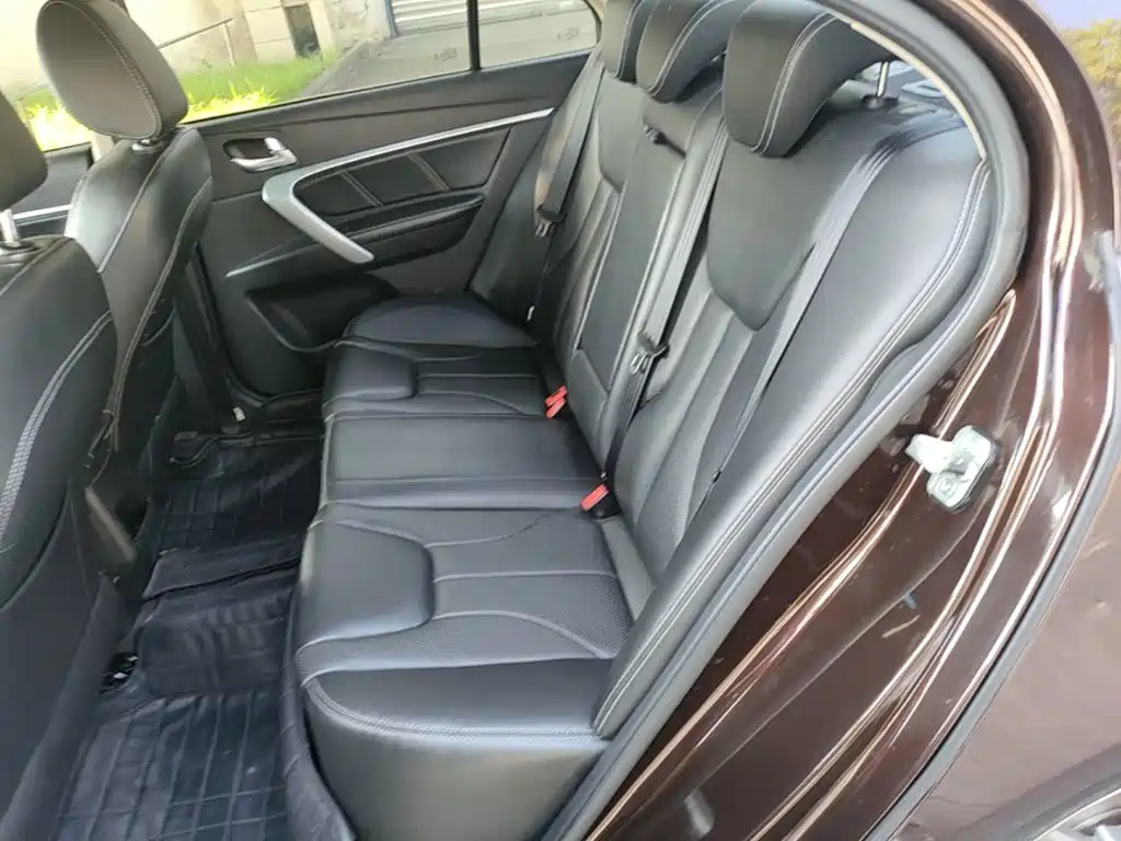 Geely Emgrand — миниатюра 17
