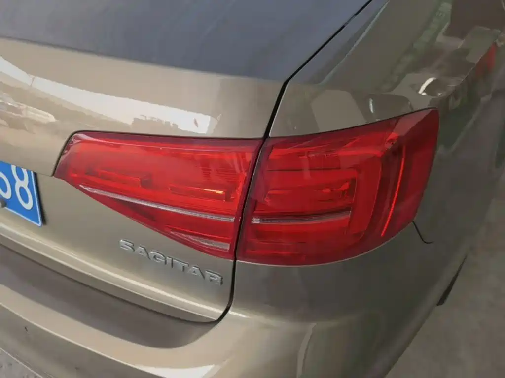 Volkswagen Sagitar — миниатюра 8