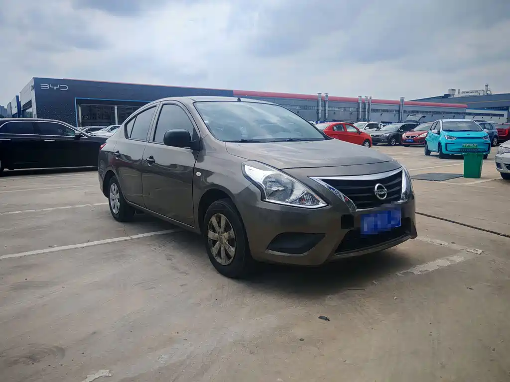 Nissan Sunny — миниатюра 3
