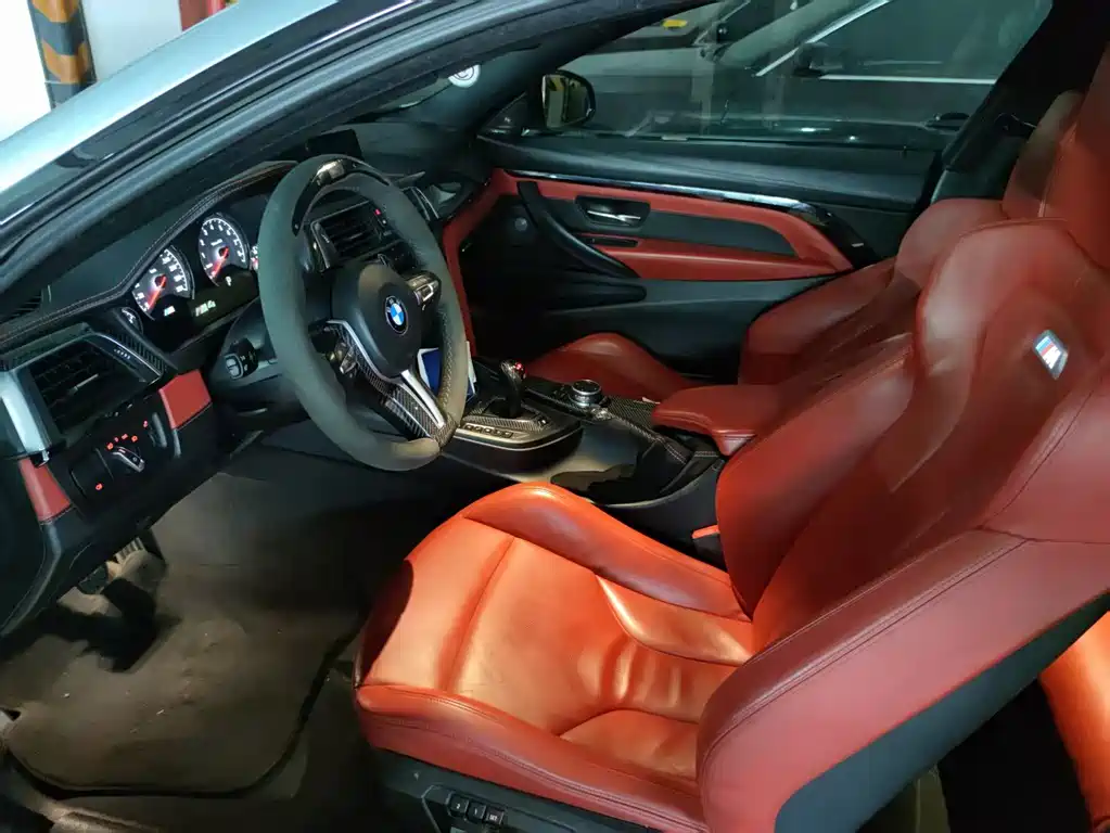 BMW M4 — миниатюра 5