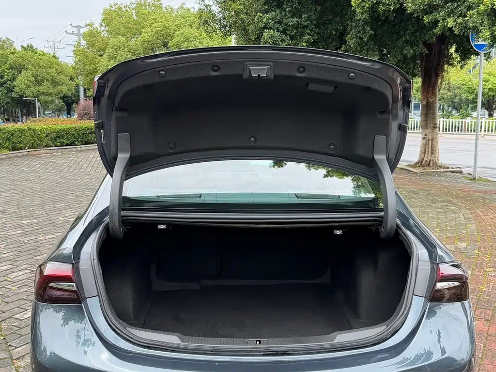 Buick LaCrosse — миниатюра 15