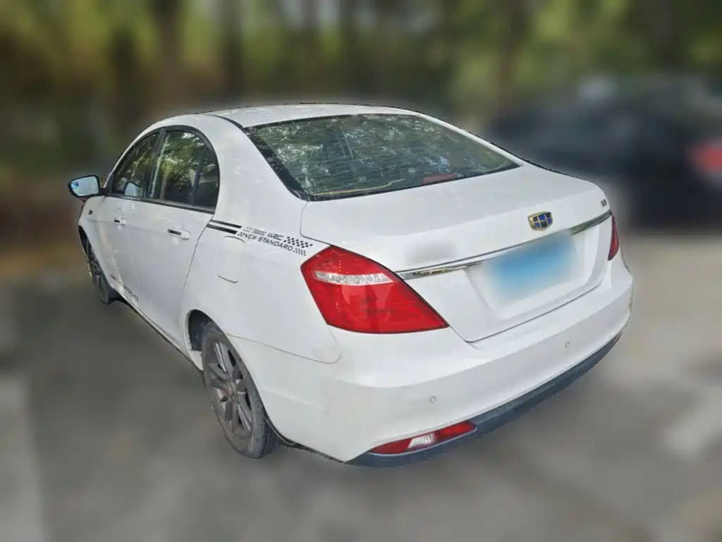 Geely Emgrand — миниатюра 9