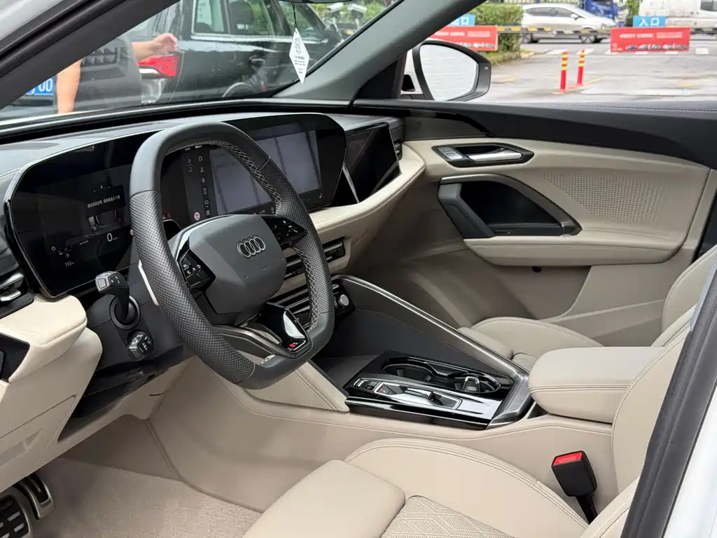 Audi Q5L — миниатюра 8