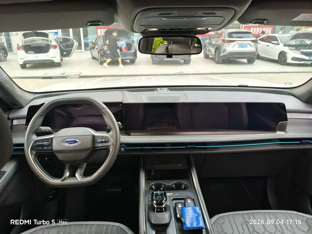 Ford Edge — миниатюра 5