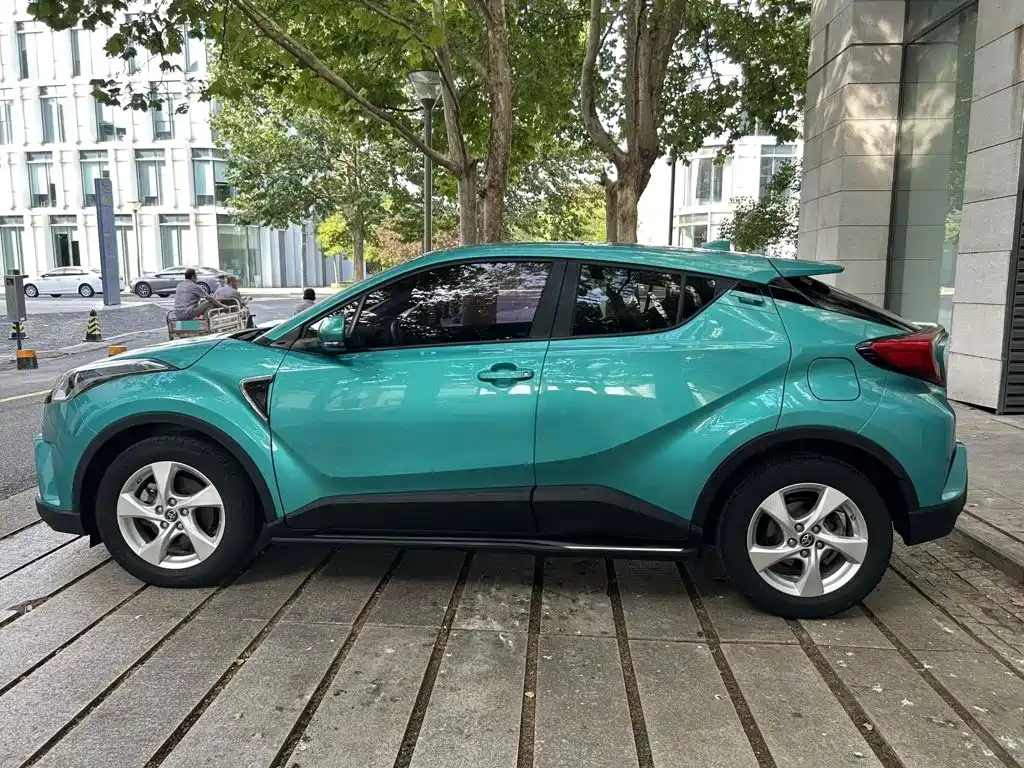 Toyota C-HR — миниатюра 7