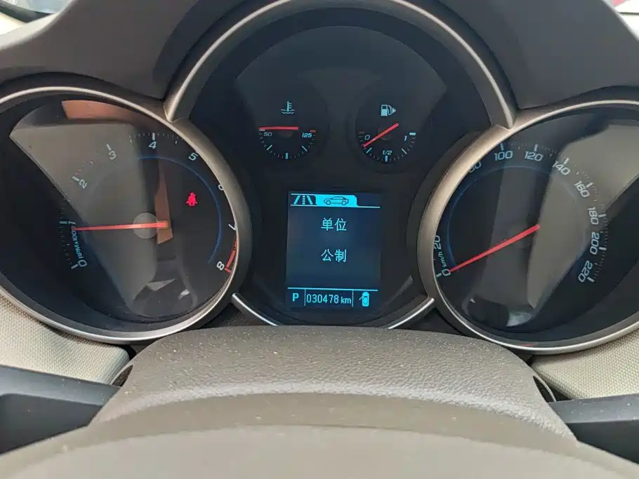 Chevrolet Cruze — миниатюра 14