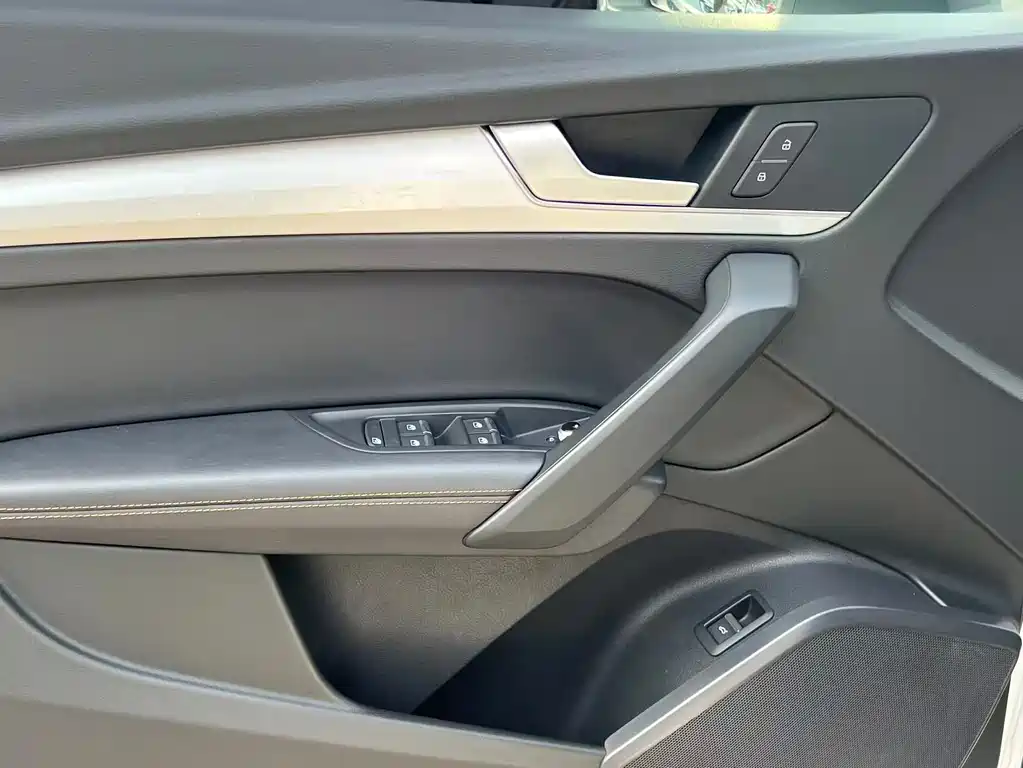 Audi Q5L 2018 40 TFSI Fashion VI