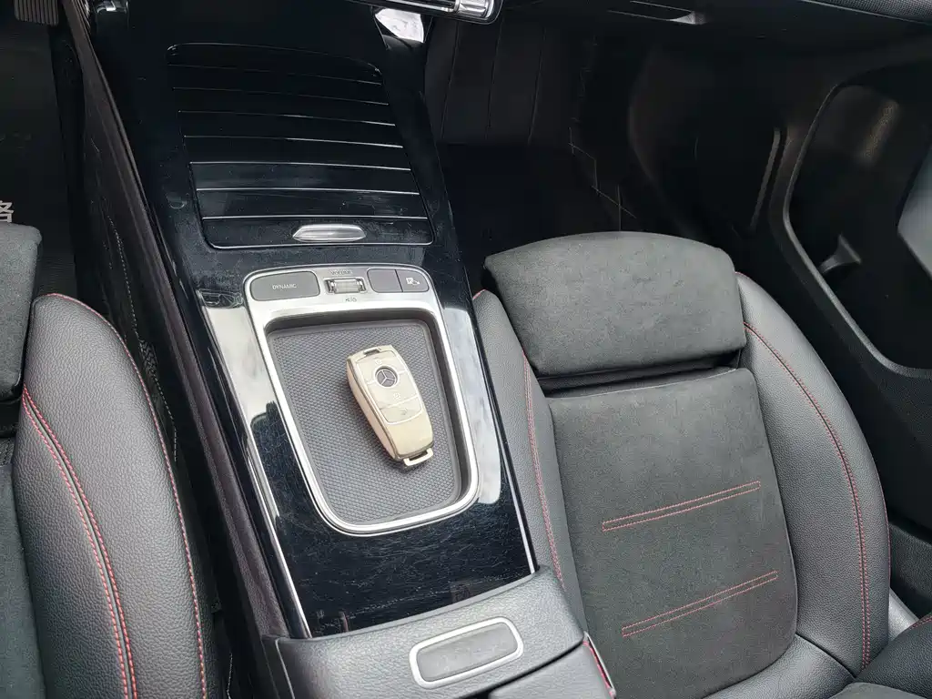 Mercedes-Benz A-Class — миниатюра 10
