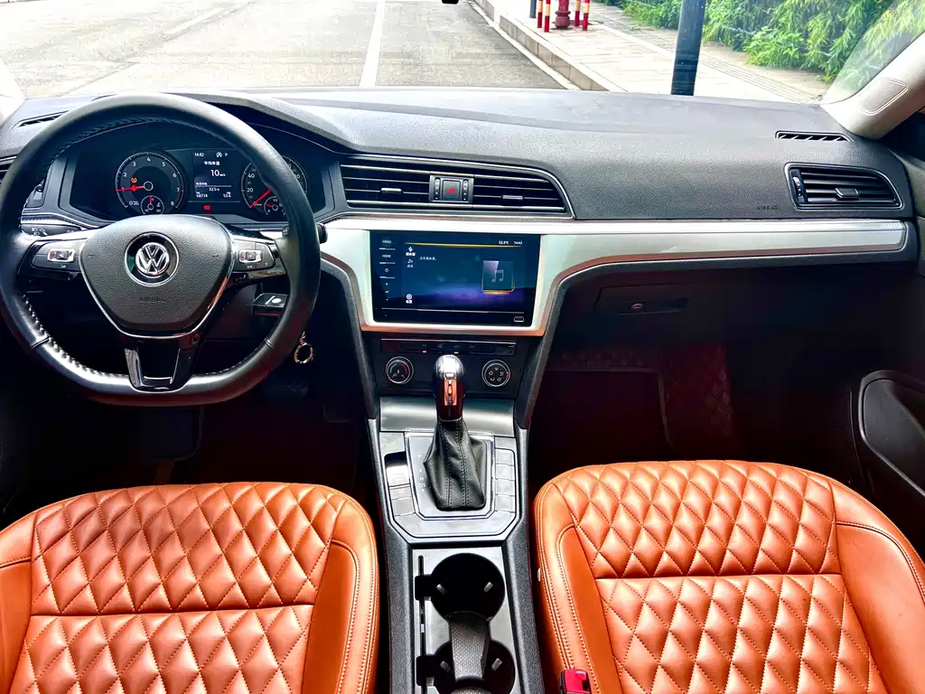 Volkswagen Lamando — миниатюра 11
