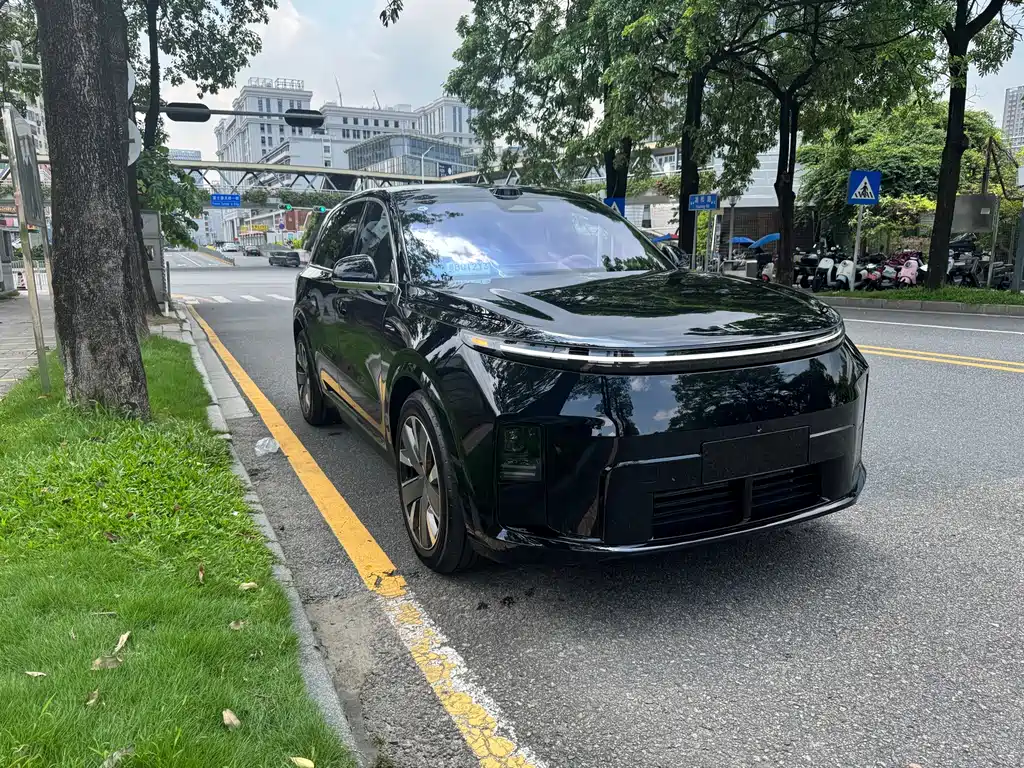 Li Auto Li L8 — миниатюра 3